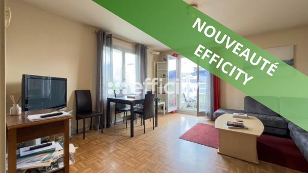 Appartement
         2 pièces
        - 55 m² 122 000 € *