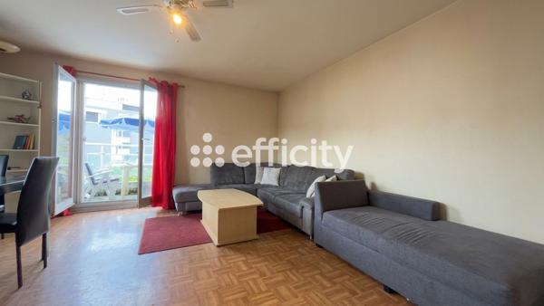 Appartement
         2 pièces
        - 55 m² 122 000 € *