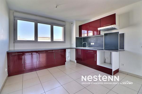 Saint Priest Centre Ville Appartement 3 pièces 71 m2 2 chambres, balcon, gararge