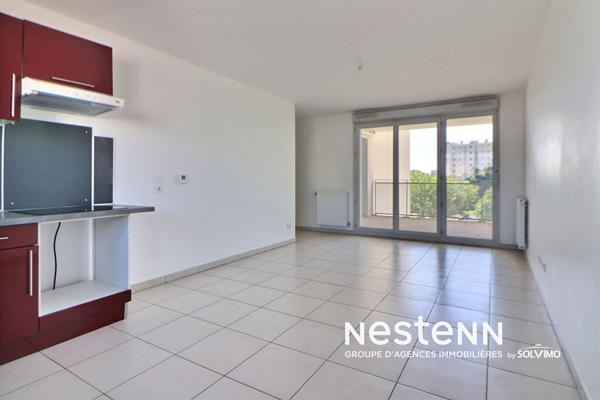 Saint Priest Centre Ville Appartement 3 pièces 71 m2 2 chambres, balcon, gararge