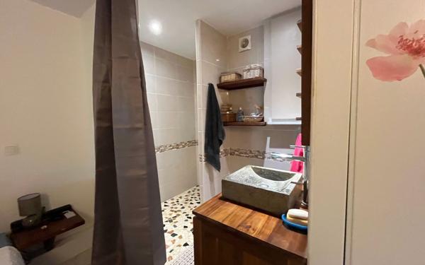Appartement à vendre    2 pièces • 40 m2 Saint-François