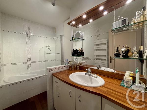 Appartement F4 à vendre  4 pièces - 104,60 m2 CHATOU - 78