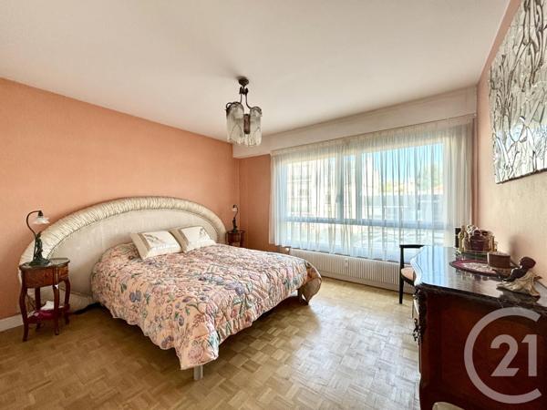 Appartement F4 à vendre  4 pièces - 104,60 m2 CHATOU - 78