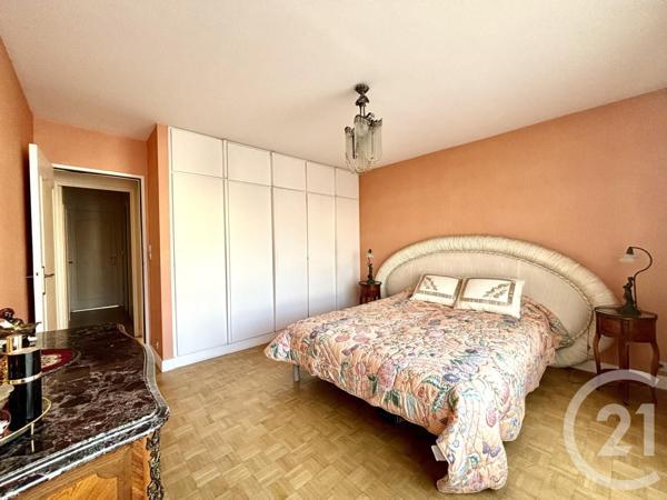 Appartement F4 à vendre  4 pièces - 104,60 m2 CHATOU - 78