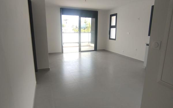 Appartement à louer    3 pièces • 63,12 m2 Saint-Paul