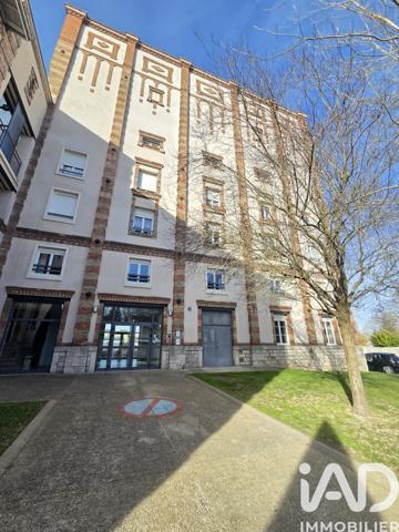 Appartement à vendre 3 pièces 84 m² La Chapelle-Saint-Luc