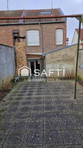 Maison semi mitoyenne 3 chambres, cours  terrasse