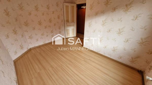 Maison semi mitoyenne 3 chambres, cours  terrasse