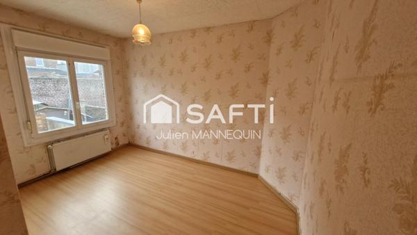 Maison semi mitoyenne 3 chambres, cours  terrasse