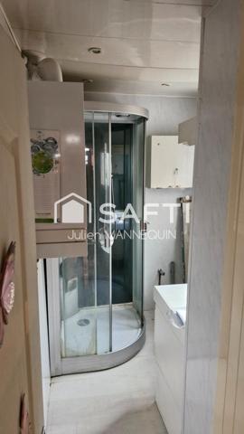 Maison semi mitoyenne 3 chambres, cours  terrasse