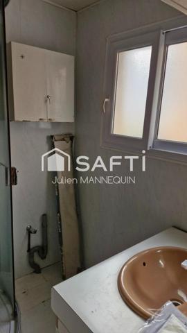 Maison semi mitoyenne 3 chambres, cours  terrasse