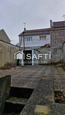 Maison semi mitoyenne 3 chambres, cours  terrasse