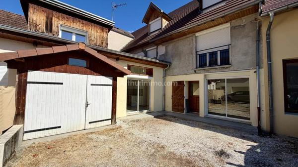 Vente                                                      Appartement
                        
                     3 pièces                      89 m2                     à Les Avenières Veyrins-Thuellin
