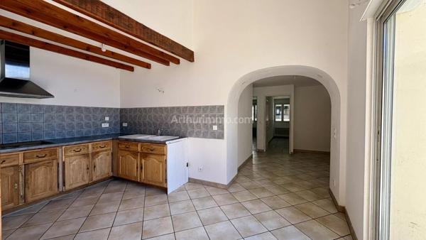 Vente                                                      Appartement
                        
                     3 pièces                      89 m2                     à Les Avenières Veyrins-Thuellin