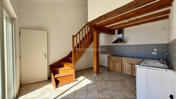 Vente                                                      Appartement
                        
                     3 pièces                      89 m2                     à Les Avenières Veyrins-Thuellin