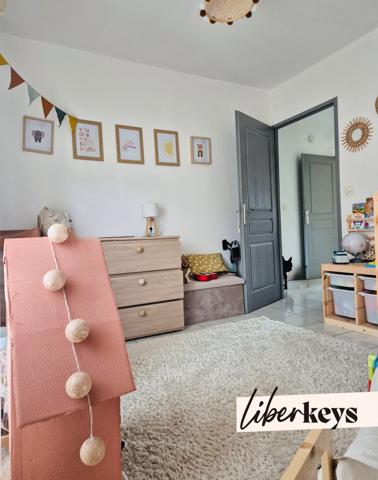 Appartement 3 pièces / 71 m2 / Parking  / Proche CHR 