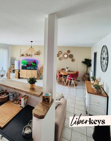 Appartement 3 pièces / 71 m2 / Parking  / Proche CHR 