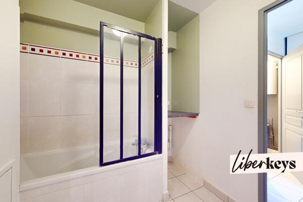 Appartement 3 pièces / 71 m2 / Parking  / Proche CHR 
