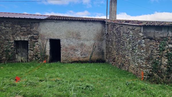 TRES BEAU POTENTIEL à seulement 2 km du Centre-Ville LOROUX-BOTTEREAU