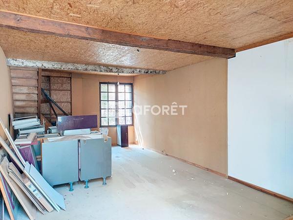 Achat maison Castelsarrasin - 8 pièce(s) - 187 m² - 108 000 €