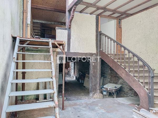 Achat maison Castelsarrasin - 8 pièce(s) - 187 m² - 108 000 €