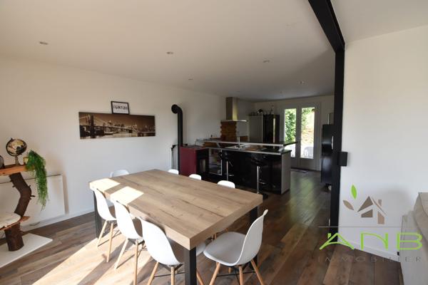 Charmante Maison Rénovée 4 chambres à Deux Pas des Commodités à Ruffec 16700