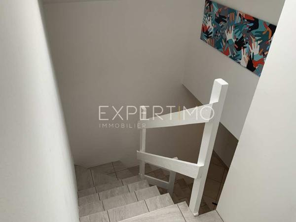 Sainte-Foy (85150) Maison T5 de 124 m² - 3 chambres dont une de plain-pied - Terrain de 679 m² entièrement clôturé