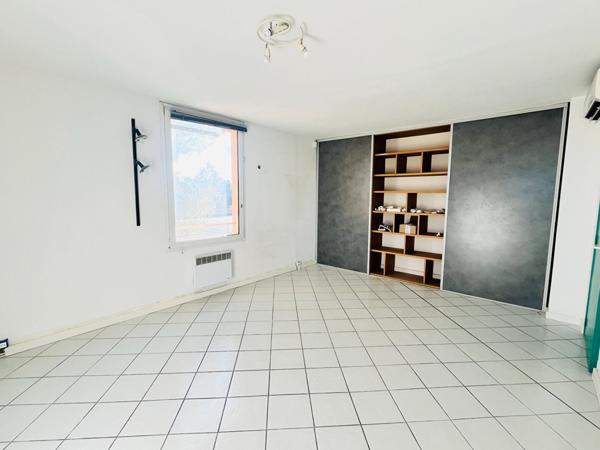 Bureaux Venelles 2 pièce(s) 55 m2