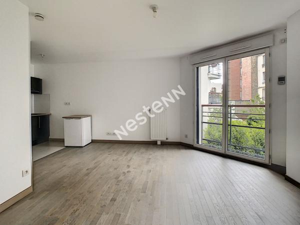Appartement Suresnes 1 pièce 30 m² + 1 place de parking