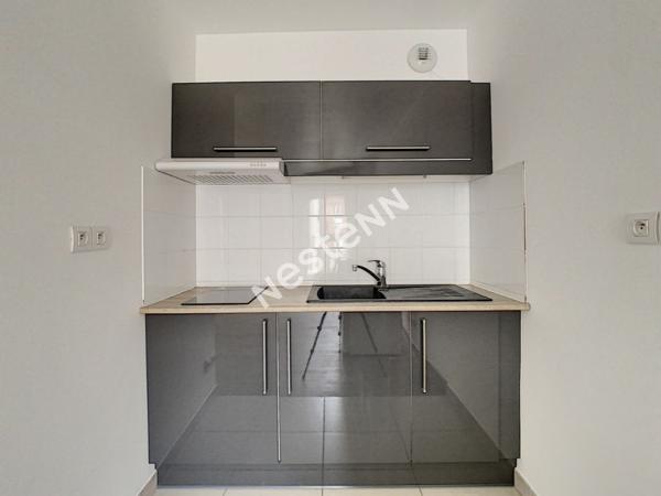 Appartement Suresnes 1 pièce 30 m² + 1 place de parking