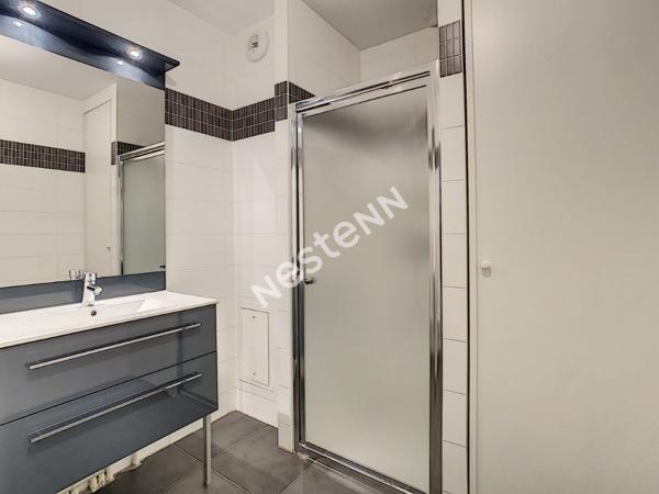 Appartement Suresnes 1 pièce 30 m² + 1 place de parking