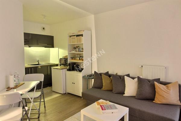 Appartement Suresnes 1 pièce 30 m² + 1 place de parking