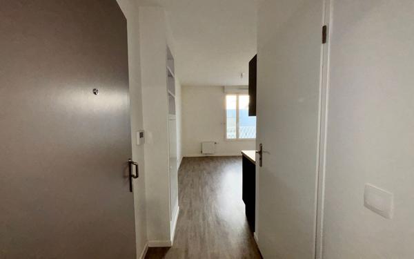 Appartement à vendre    1 pièce • 18,28 m2 Montévrain