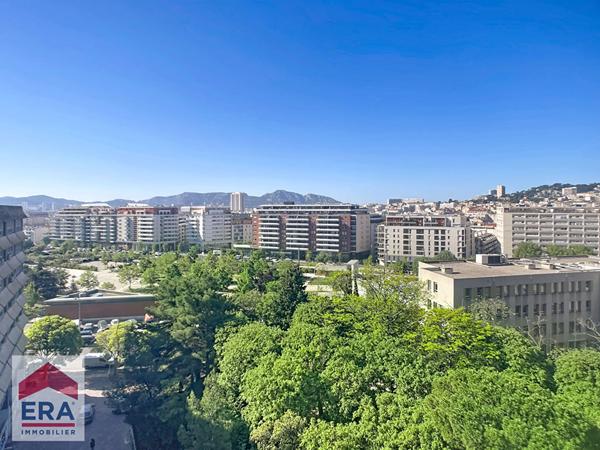 A louer type 4 meublé Menpenti 13006 Marseille 2 terrasses parking privé cuisine équipée
