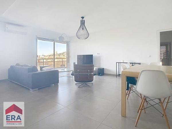 A louer type 4 meublé Menpenti 13006 Marseille 2 terrasses parking privé cuisine équipée