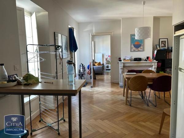 Appartement à louer 4 pièces 102m² Bourg-en-Bresse (01000)