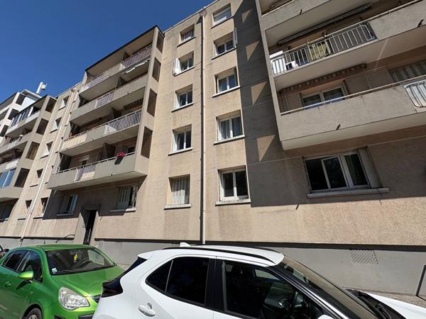 Appartement 4 pièces à louer au coeur de Fontaine