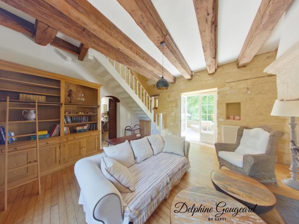 Maison en pierre rénovée en 2021 - finitions haut de gamme