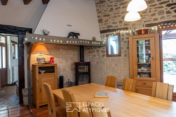 Demeure historique du XIIIe siècle : un cadre enchanteur entre héritage et modernité