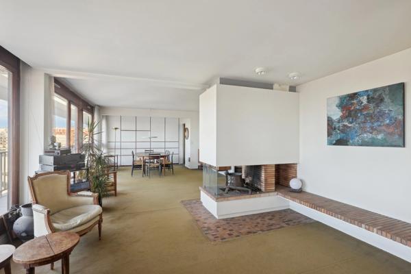 CENTRE FONTENAY AUX ROSES (HAUTS DE SEINE) APPARTEMENT ATYPIQUE