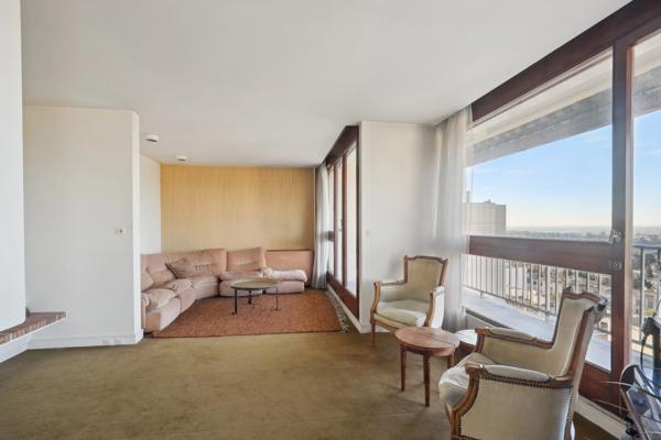 CENTRE FONTENAY AUX ROSES (HAUTS DE SEINE) APPARTEMENT ATYPIQUE