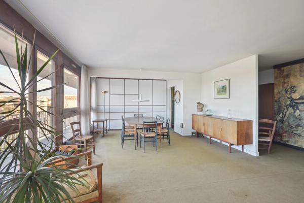 CENTRE FONTENAY AUX ROSES (HAUTS DE SEINE) APPARTEMENT ATYPIQUE