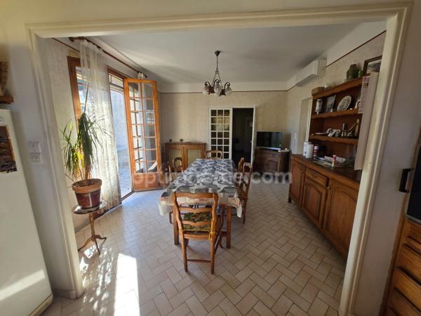 MARTIGUES SAINT-JEAN – MAISON PLAIN-PIED 127,50 M² – TERRAIN 1 170 M² – 3 CHAMBRES – GARAGE – CAVE À VIN