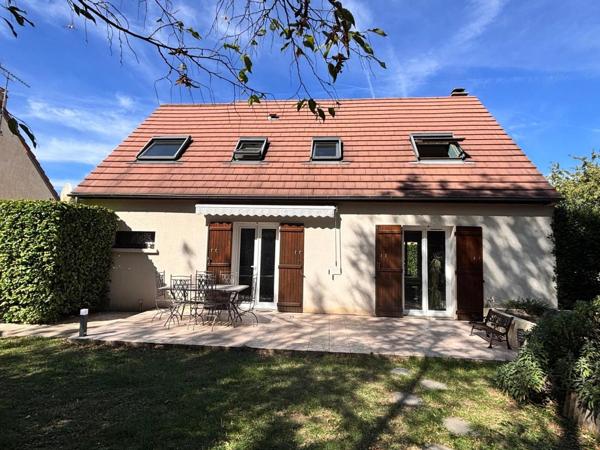 Maison à VAUX-LE-PENIL, 77000 - 6 pièces 113m²