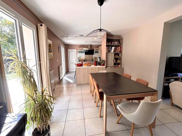 Maison à VAUX-LE-PENIL, 77000 - 6 pièces 113m²
