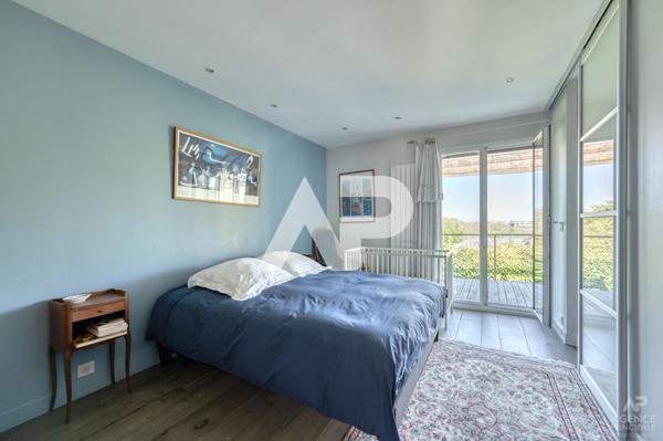 Maison Rueil Malmaison 6 pièce(s) 225 m2 €1 250 000 ** - Référence 18592