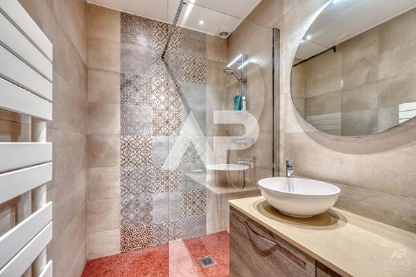 Maison Rueil Malmaison 6 pièce(s) 225 m2 €1 250 000 ** - Référence 18592