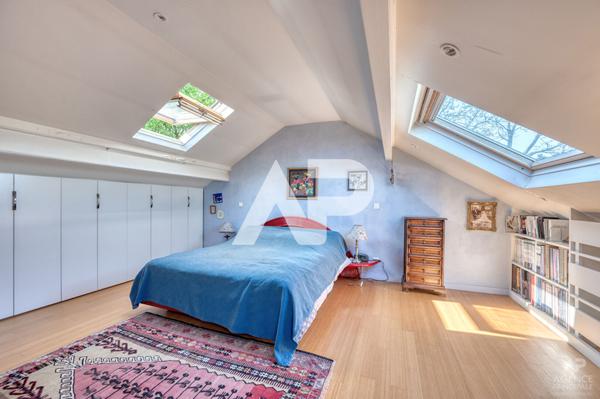 Maison Rueil Malmaison 6 pièce(s) 225 m2 €1 250 000 ** - Référence 18592