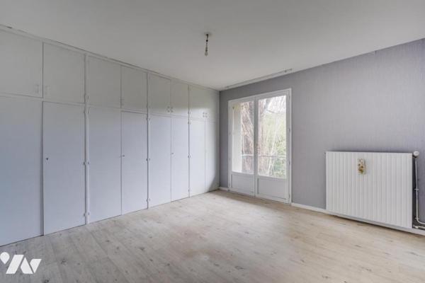 A VENDRE Maison 5 chambres à QUINT-FONSEGRIVES - Grand terrain - 2 garages + atelier