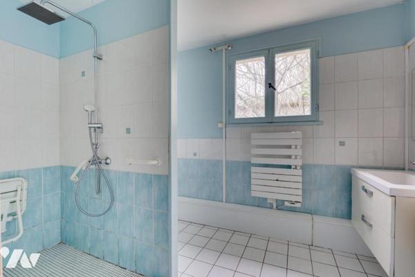 A VENDRE Maison 5 chambres à QUINT-FONSEGRIVES - Grand terrain - 2 garages + atelier